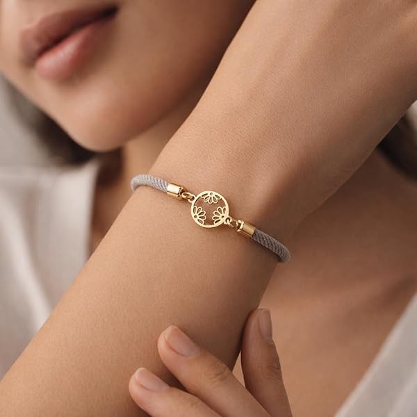 Bracelet Femme – or 18 carats – 0.25 gr – plaque ronde fleur ajourée – Valeur refuge – Idée cadeau – poinçon 750 – Certificat d’authenticité – Salia Gold Paris - Image 3
