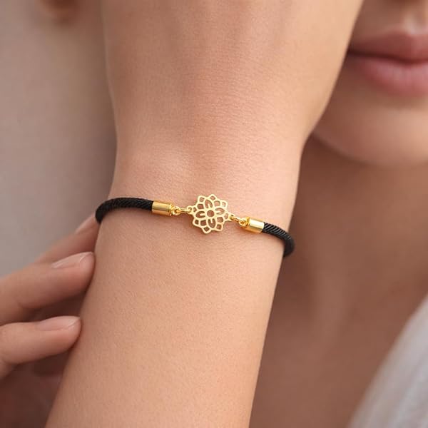 18K Gold Bracelet — Chiselled Arabesque Flower - Image 2