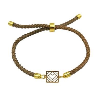 Bracelet-en-or-jaune-18-carats-027-gr-Or-7501000-Plaque-elegante-un-Carre-avec-un-coeur-au-centre-Ele-B0FR28N1S8
