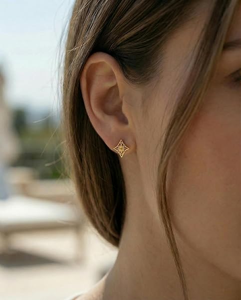 Boucles d'oreilles – or 18 Carats – 0.73 gr – Losange géométrique ajouré – Valeur refuge – Idée cadeau – poinçon 750 – Certificat d’authenticité – Salia Gold Paris - Image 3