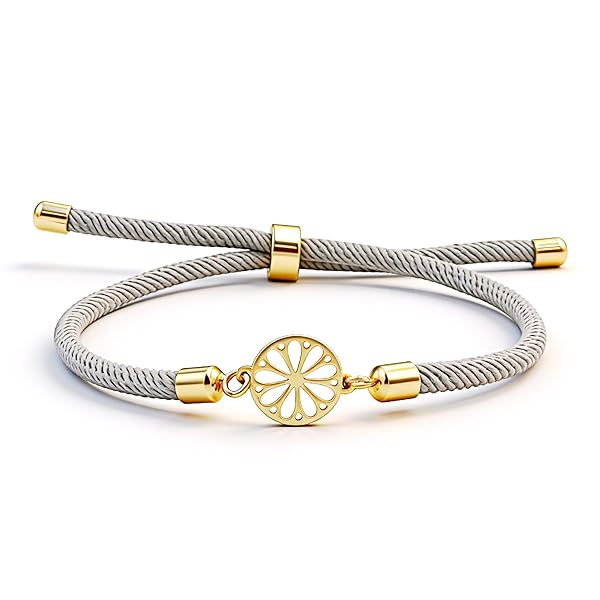 Bracelet – or 18 carats – 0.26 gr – cordon textile avec plaque ronde fleur centrale – Valeur refuge – Idée cadeau – poinçon 750 – Certificat d’authenticité – Salia Gold Paris