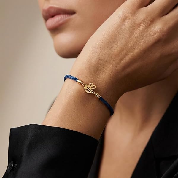 Bracelet – or 18 carats – 0.28 gr – design minimaliste motif abeille, élégance intemporelle – symbole élégant – Valeur refuge – Idée cadeau – poinçon 750 – Certificat d’authenticité – Salia Gold Paris - Image 3