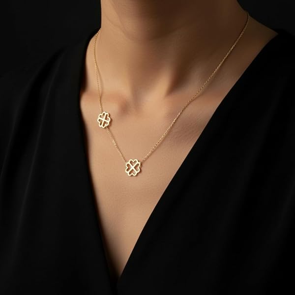 Collier – or 18 carats – 1.69 gr – deux fleurs quatre pétales en forme de cœur, élégance – Valeur refuge – Idée cadeau – poinçon 750 – Certificat d’authenticité – Salia Gold Paris - Image 3