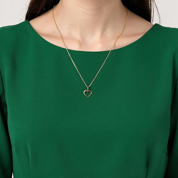 Pendentif Femme – or 18 carats – 0.13 gr – design cœur délicat et raffiné, bijou artisanal – symbole élégant – Valeur refuge – Idée cadeau – poinçon 750 – Certificat d’authenticité – Salia Gold Paris - Image 3