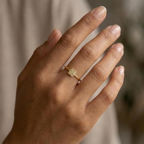 Salia Gold Paris Bague – or 18 Carats – 0.91 gr – Fine ornée d’un carré délicatement facetté – Valeur refuge – Idée cadeau – poinçon 750 – Certificat d’authenticité - Image 3